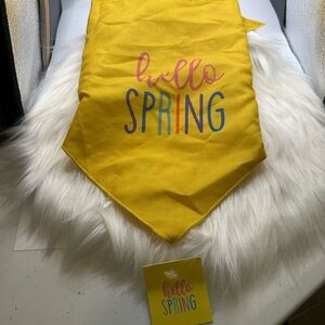 🩷5/$10 Yellow 'Hello Spring' PET Bandana